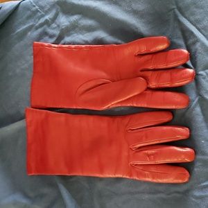 Portland Women's Red Gloves size 8